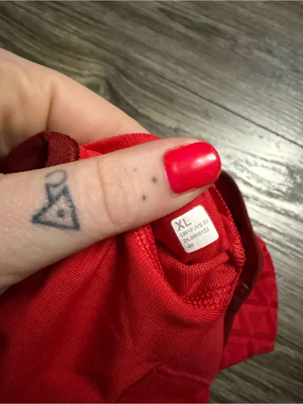 NWT Lululemon Textured Mesh Tennis Tank Top (Lulu Red/Dark Sport Red) Size XL